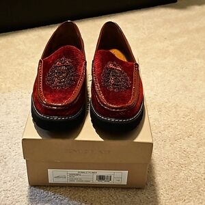NWT Size 10 Oxblood Red Donald Pliner Loafers